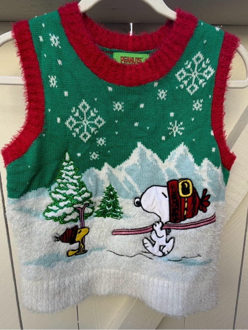 Peanuts Snoopy Green & White Holiday Sweater Vest women’s size S